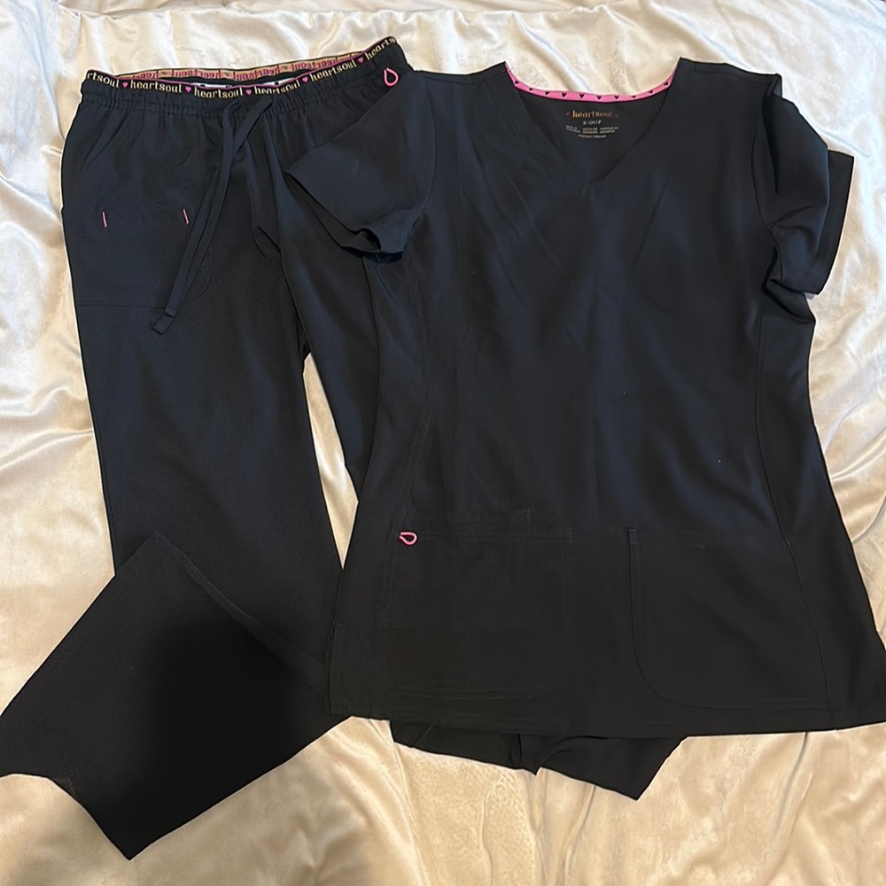 Heart soul scrub set.